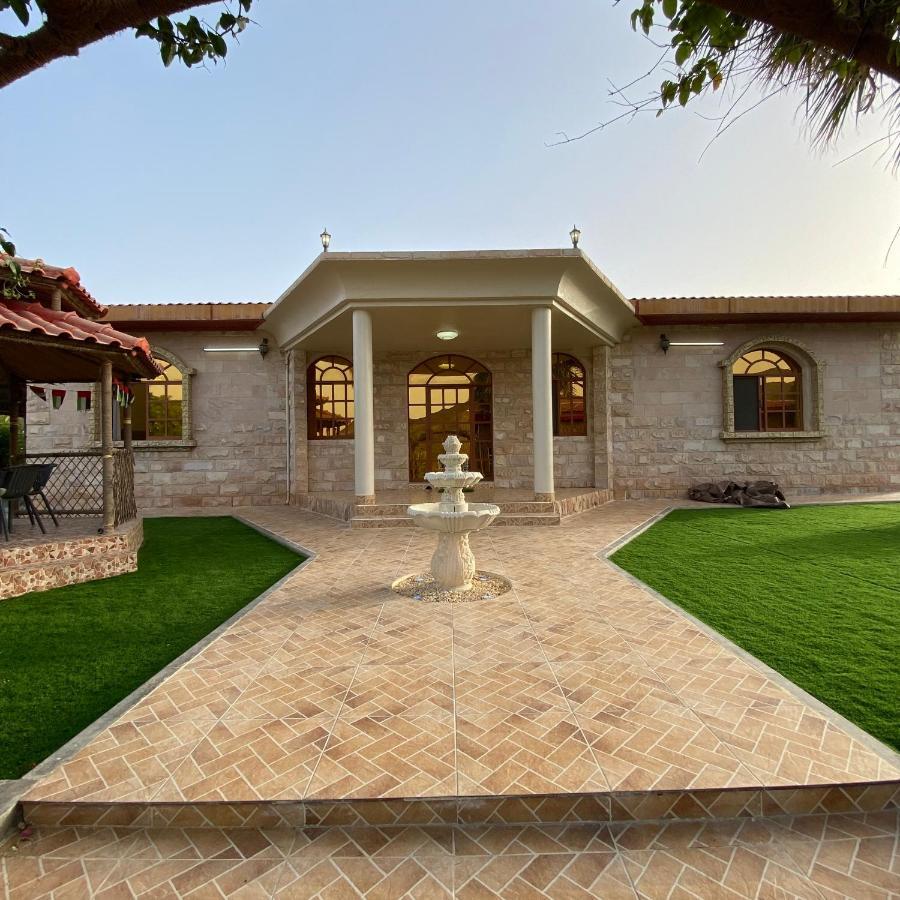 Vila Uae Farm Qur Exteriér fotografie